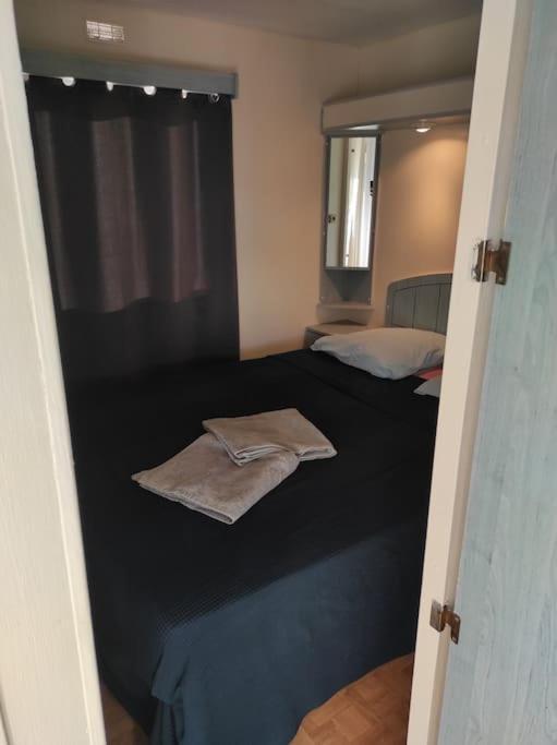 Mobil-Home Dans Un Beau Cadre A 15 Km Des Plages. Люнель Экстерьер фото
